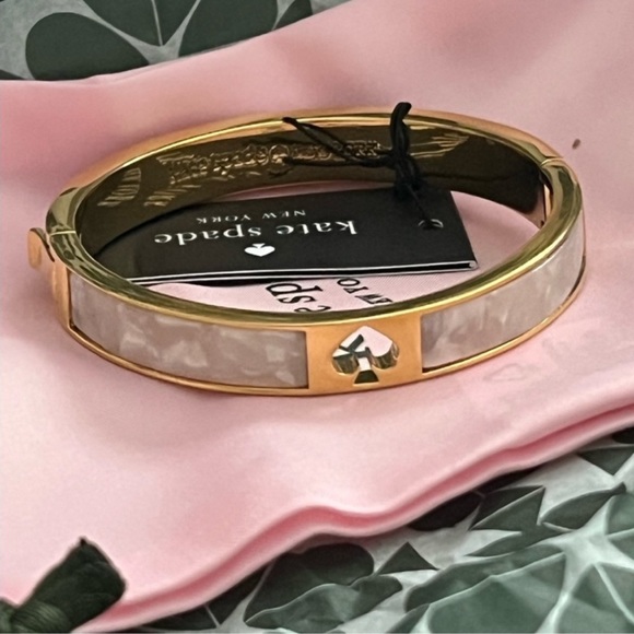 NWT Kate Spade Jewelry Bundle 2 Bracelets & a pair of earrings - Picture 3 of 12